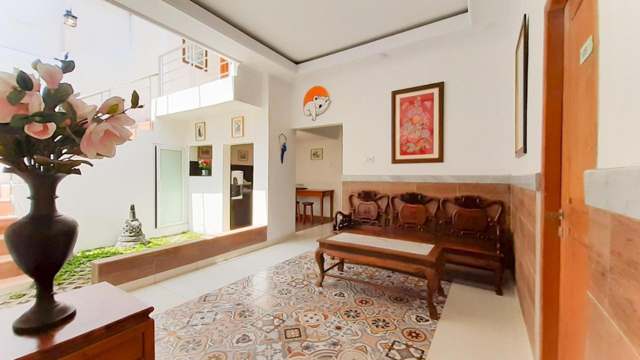The Cabin Purwokinanti Hotel ยอกยาการ์ตา ภายนอก รูปภาพ